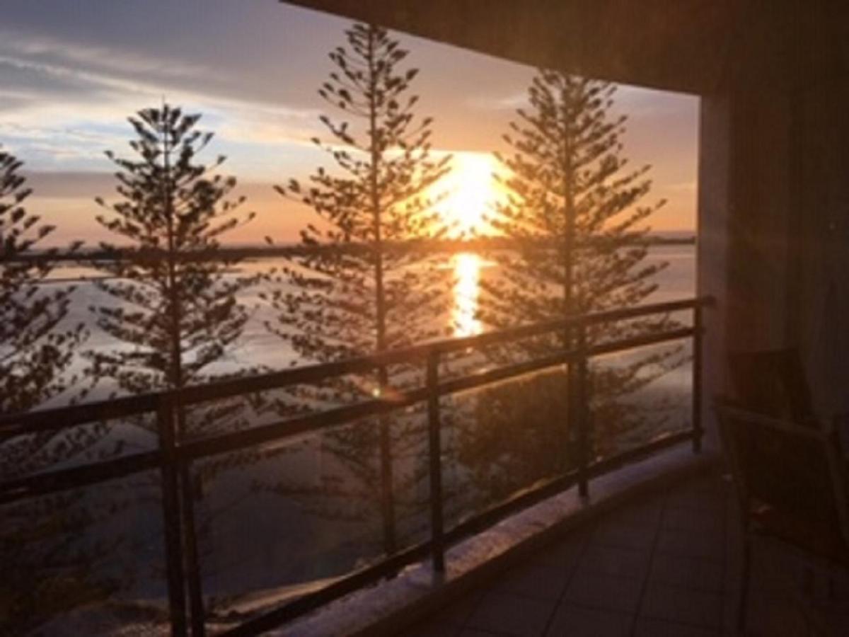 Just Perfect Apartment With Ocean Views Caloundra Exterior photo