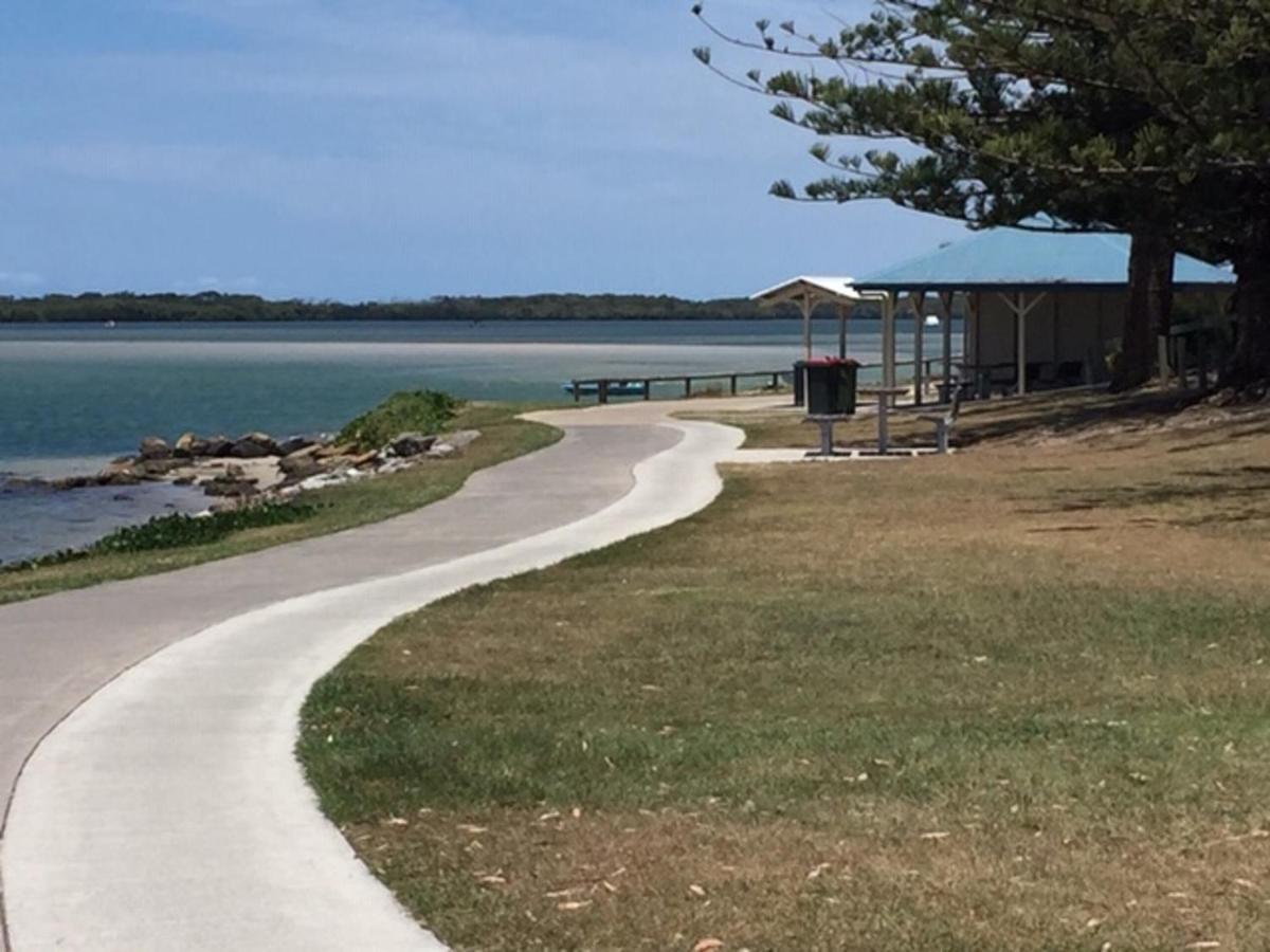 Just Perfect Apartment With Ocean Views Caloundra Exterior photo